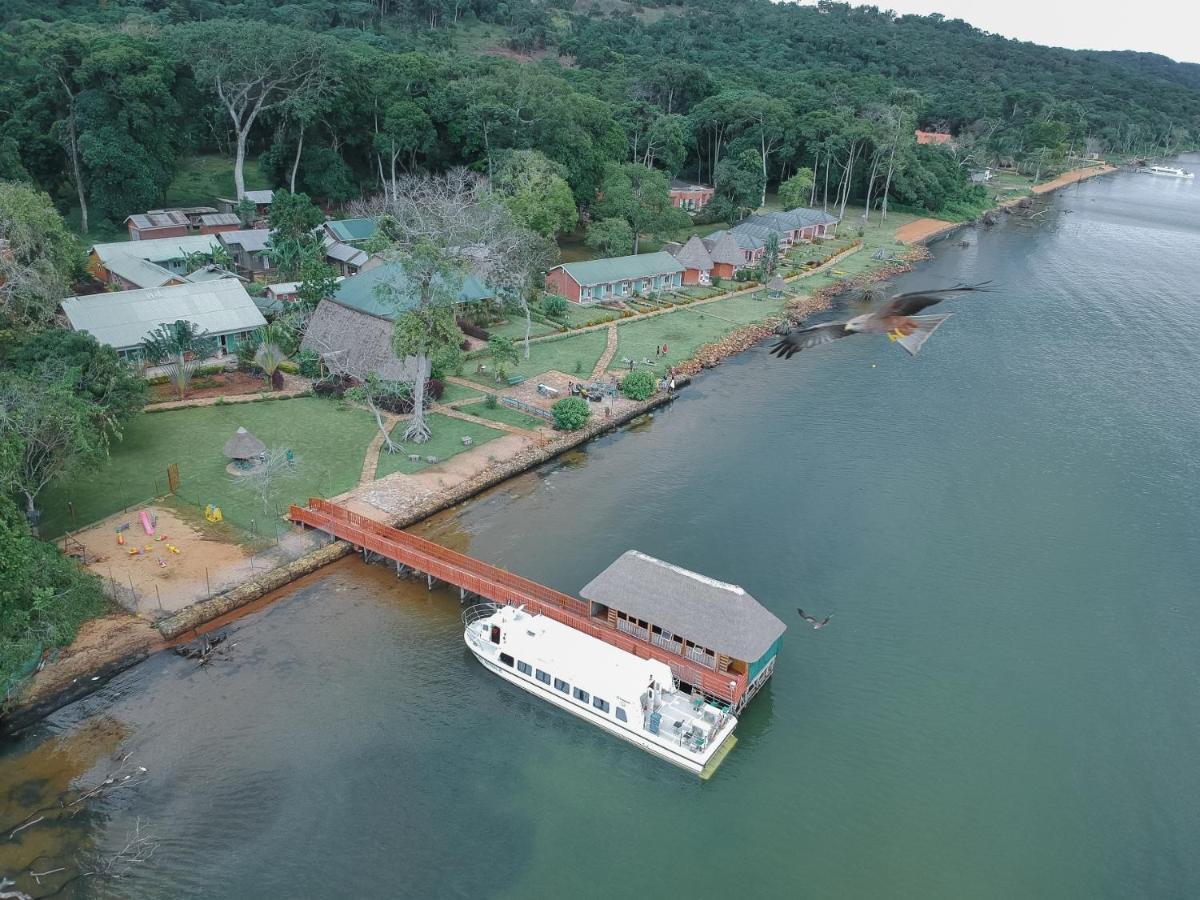 Mirembe Resort Beach Hotel Kalangala Exterior foto