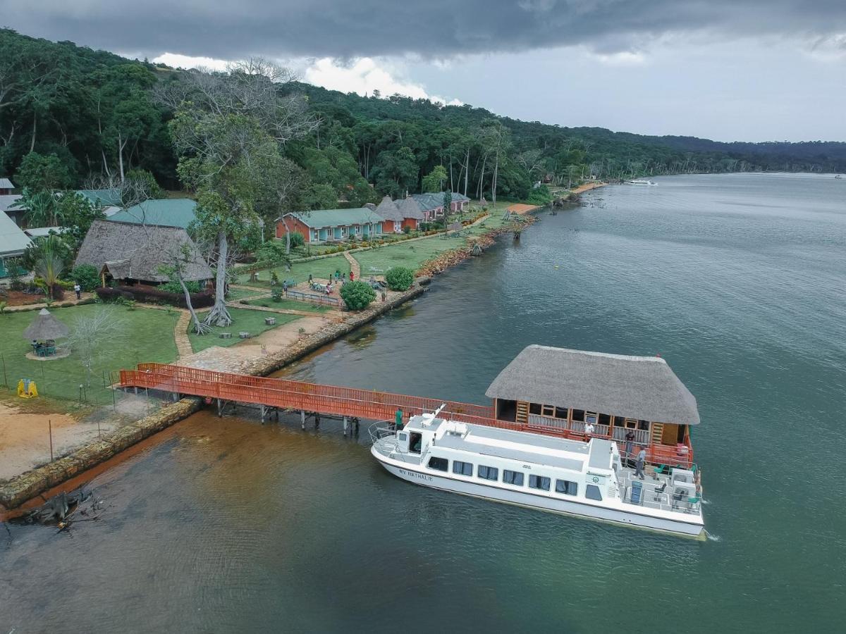Mirembe Resort Beach Hotel Kalangala Exterior foto
