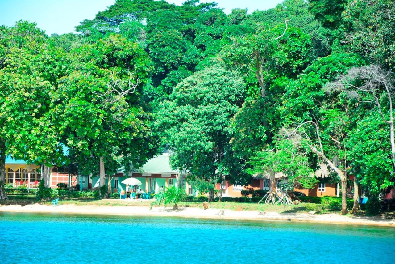Mirembe Resort Beach Hotel Kalangala Exterior foto